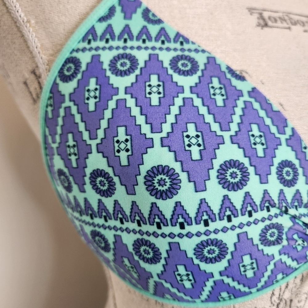 Y2K Aztec Triangle String Bikini Top - Picture 7 of 11